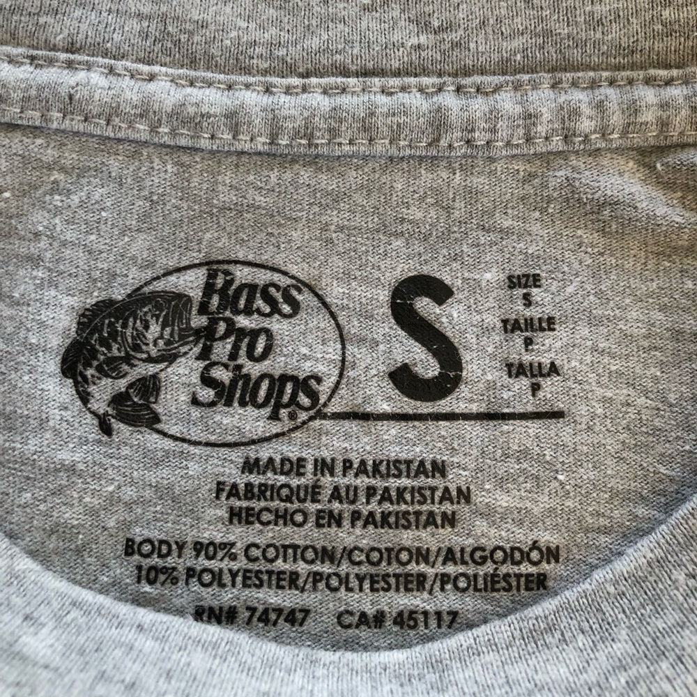 Bass Pro Shops Fishing Apparel. T-shirt and Hat Combo. - Picture 3 of 7
